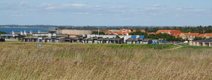 Udsigt over Musholm Ferie Sport Konference som det ser ud fra "Oldenbjerg" (foto juli 2015).